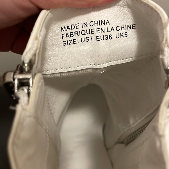 Urban outfitters women’s boots - Picture 4 of 4